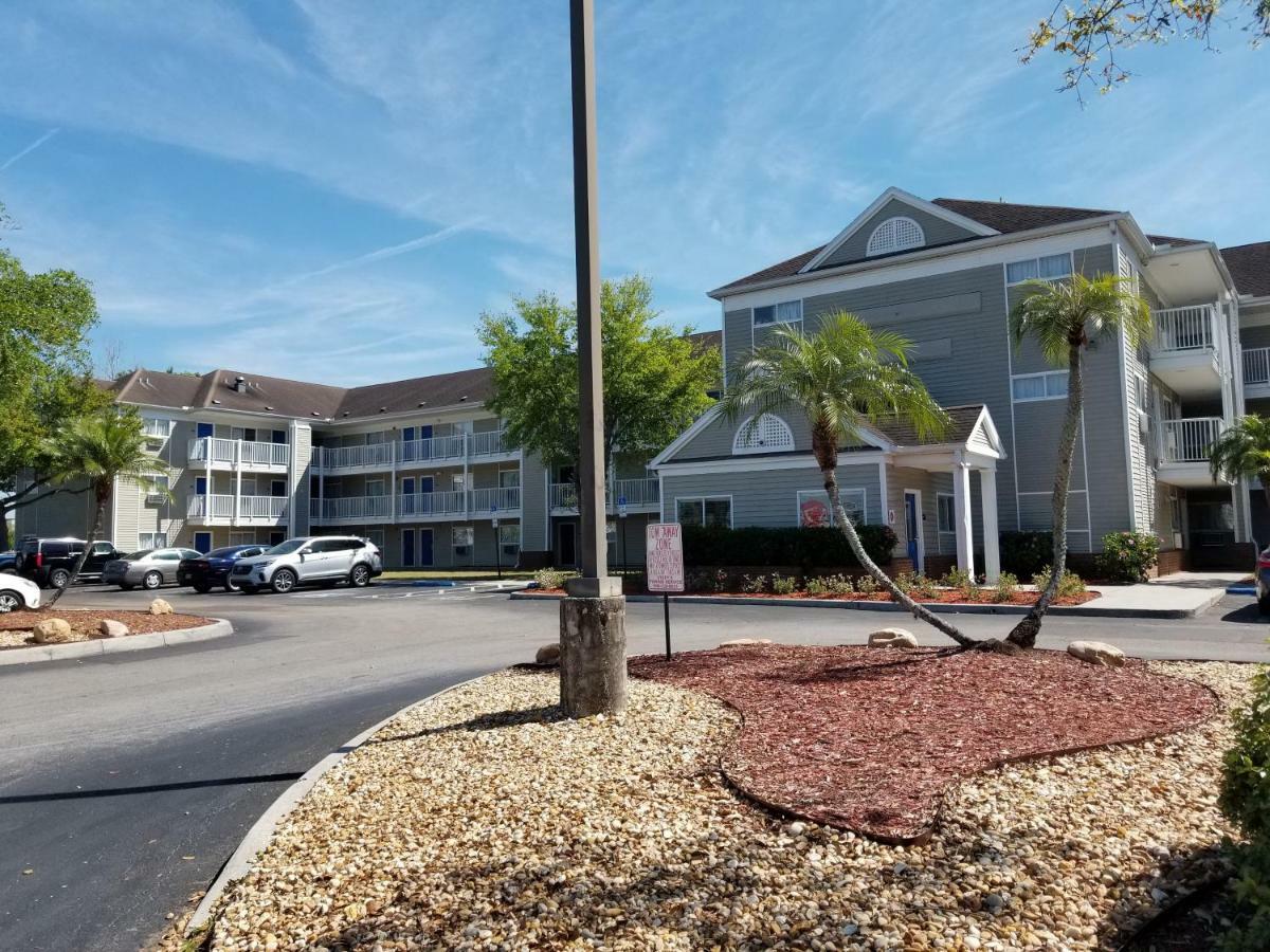 Intown Suites Extended Stay Tampa Fl โอเรียนท์พาร์ก ภายนอก รูปภาพ